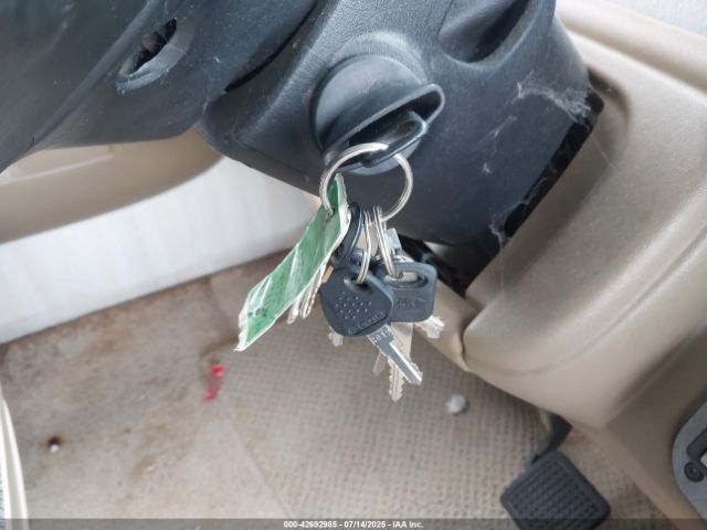 Ford F-550 Super Duty Stripped Chass Image 14