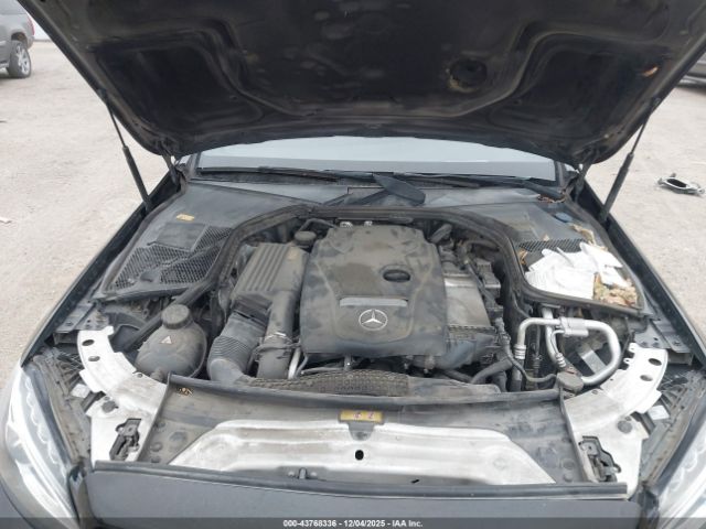 Mercedes-Benz C-Class Sport Image 9