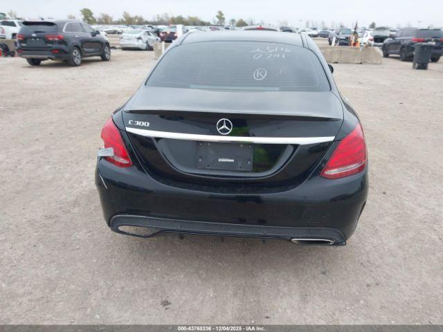 Mercedes-Benz C-Class Sport Image 15