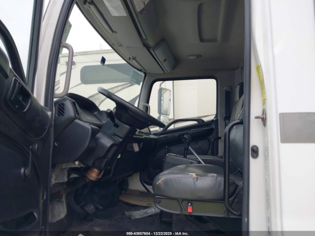 Hino 258 268 Image 10