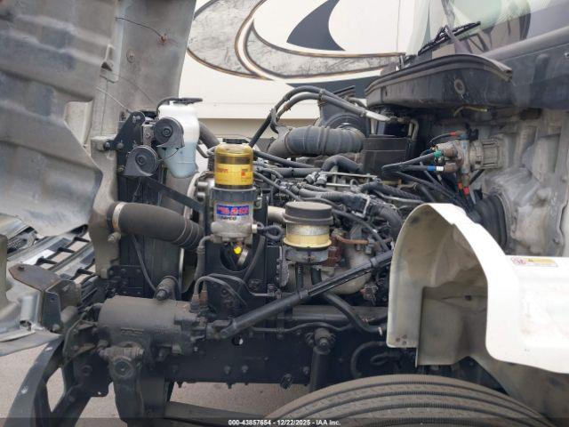 Hino 258 268 Image 8