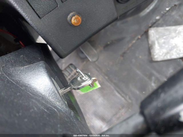 Hino 258 268 Image 9