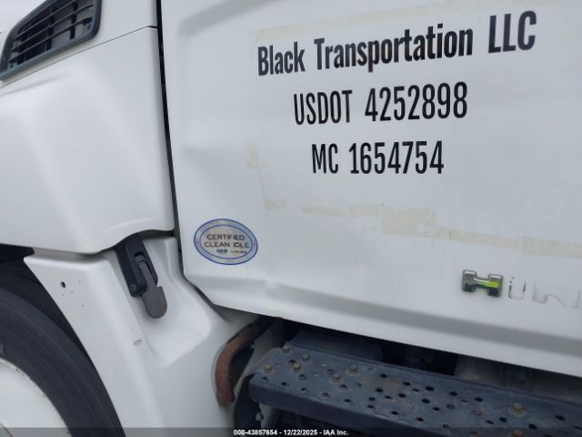 Hino 258 268 Image 15