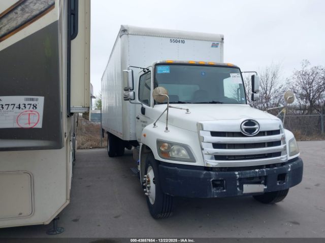 Hino 258 268 Image 14