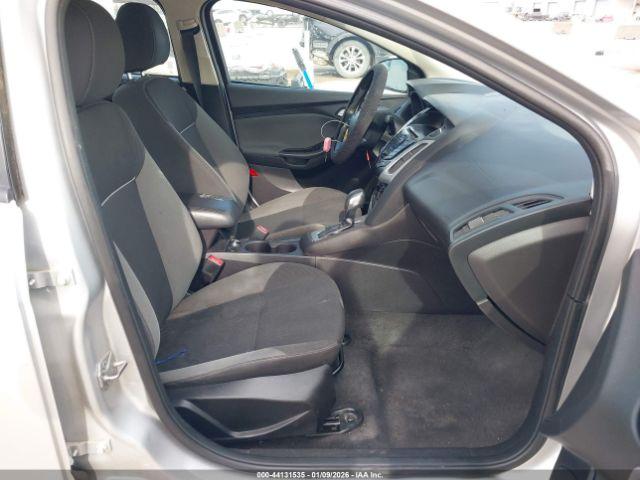 Ford Focus Se Image 9