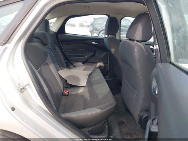 Ford Focus Se Image 4